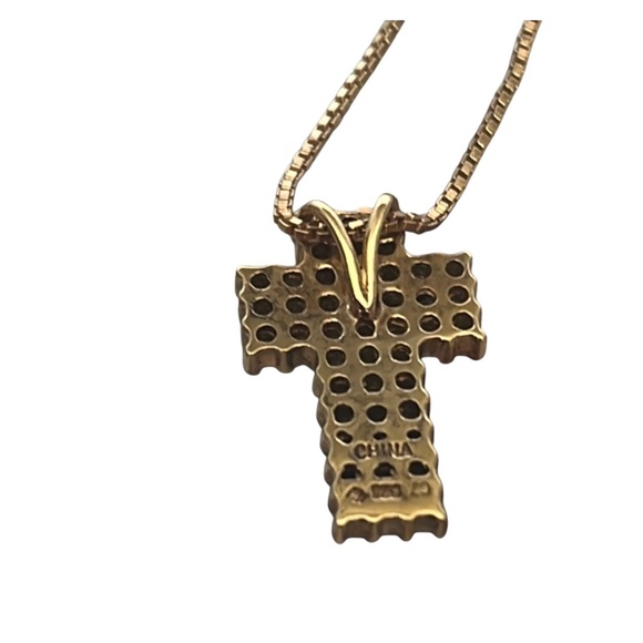 925 SS Gold Plated CZ Thick Cross Pendant with Chain. Pre owned - Picture 2 of 5